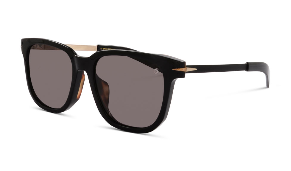 by David Beckham DB7067/F/S WR71R 55 Schwarz